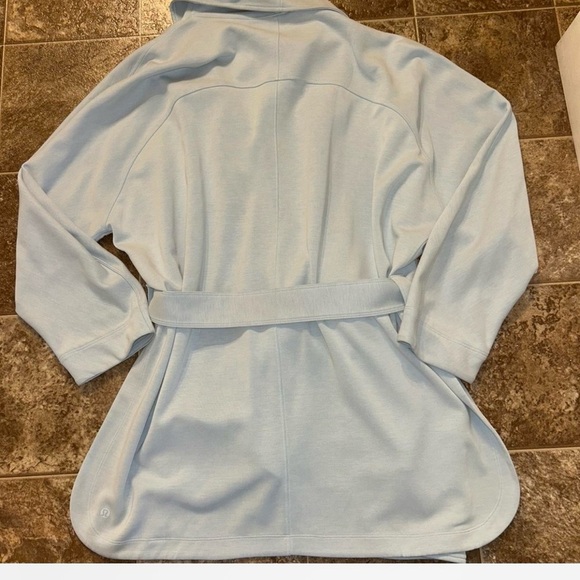 Lululemon Softstream Powder Blu Belted Wrap XL/XXL - Picture 6 of 7